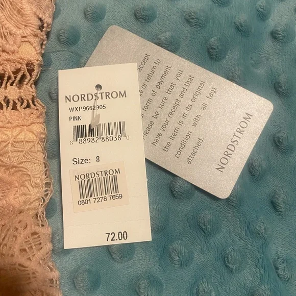 Missguided Lace Romper NWT - Picture 3 of 7